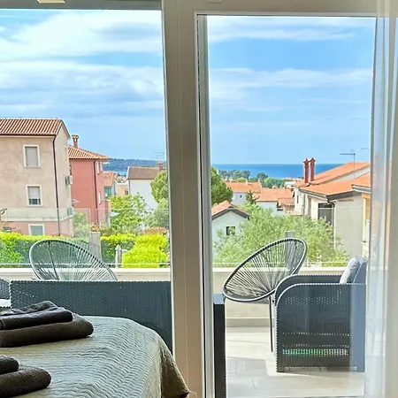 Mona-haus Mit Privatpool In Novigrad Mit Meerblick, Privatem Parkplatz Und Wallbox * Novigrad Istria