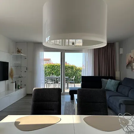 Mona-haus Mit Privatpool In Novigrad Mit Meerblick, Privatem Parkplatz Und Wallbox * Novigrad (Istria)