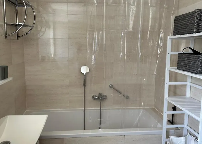 Casa vacanze Mona-haus Mit Privatpool In Novigrad Mit Meerblick, Privatem Parkplatz Und Wallbox *